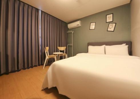 סוקצ'ו Lighthouse Beach Motel מראה חיצוני תמונה